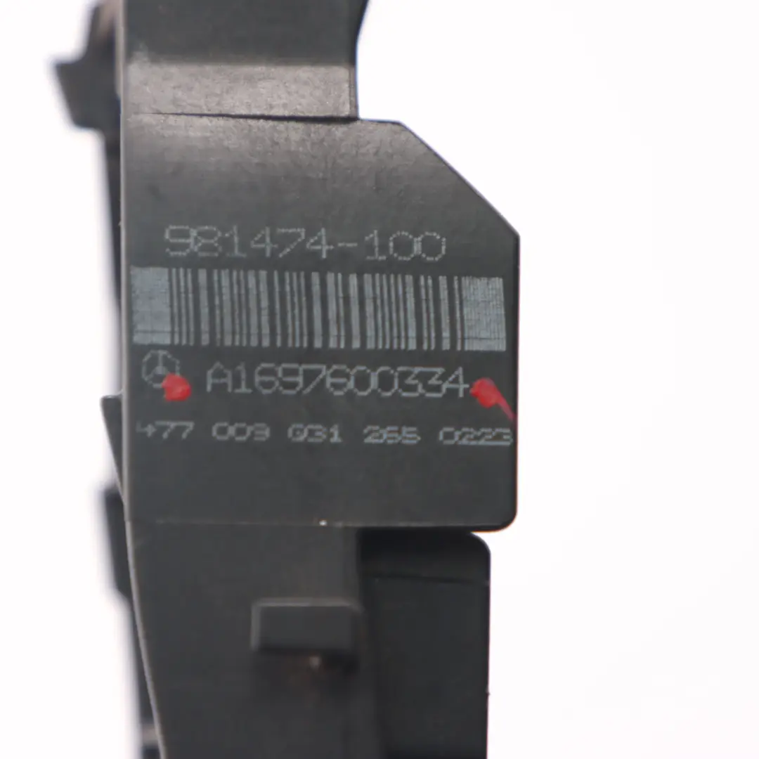 Mercedes W169 Puerta Manija Portador Base Cable Trasero Izquierdo - SKU A1697600334 - Número de pieza A1697600334