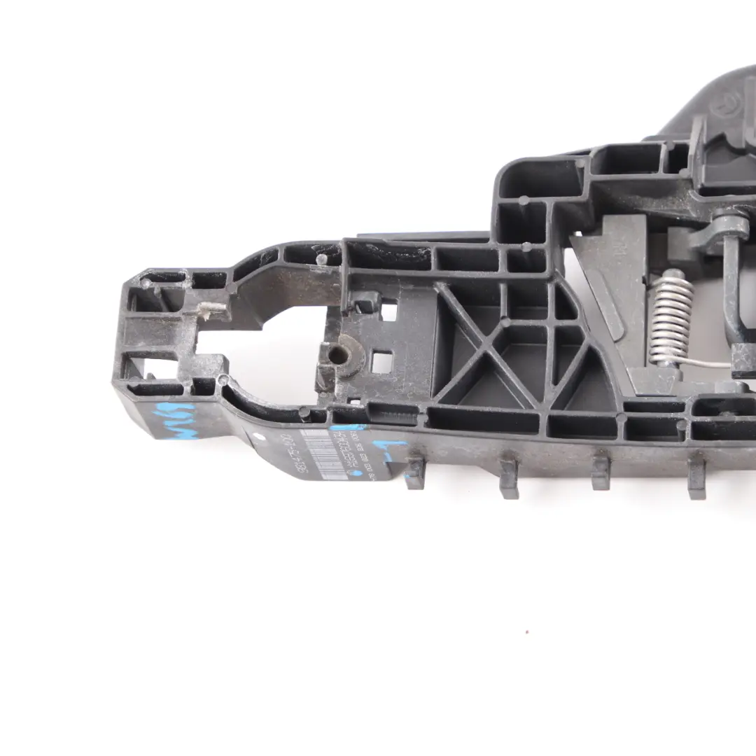 Base maniglia porta Mercedes W245 montare supporto posteriore destro per con numero di parte A1697600434 Base maniglia porta Mercedes W245 montare supporto posteriore destro - SKU A1697600434-1 - Numero di parte A1697600434
