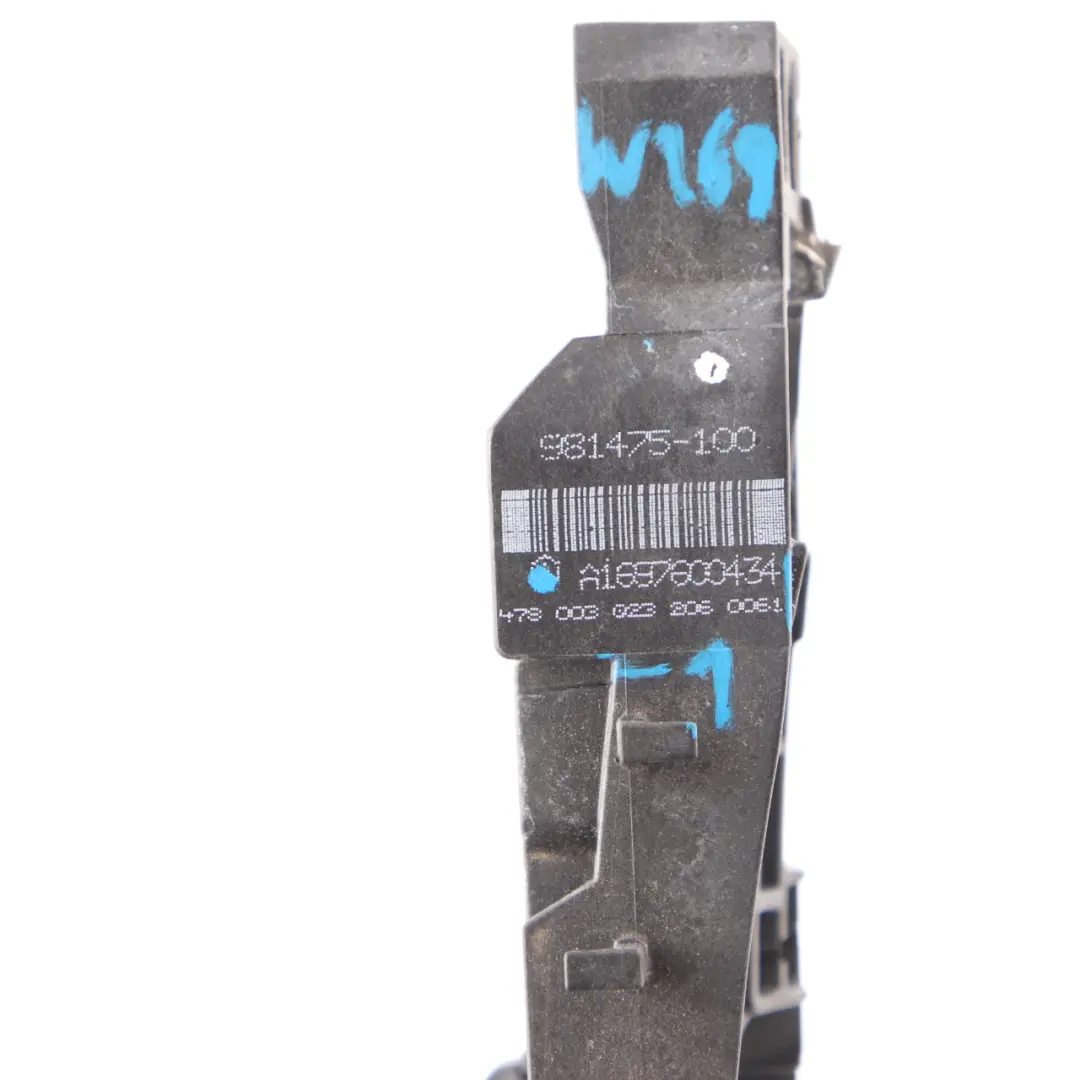 Poignée de porte Mercedes W245 W169 Support arrière droit pour à propos du numéro de pièce A1697600434 Poignée de porte Mercedes W245 W169 Support arrière droit - SKU A1697600434-1 - Numéro de pièce A1697600434