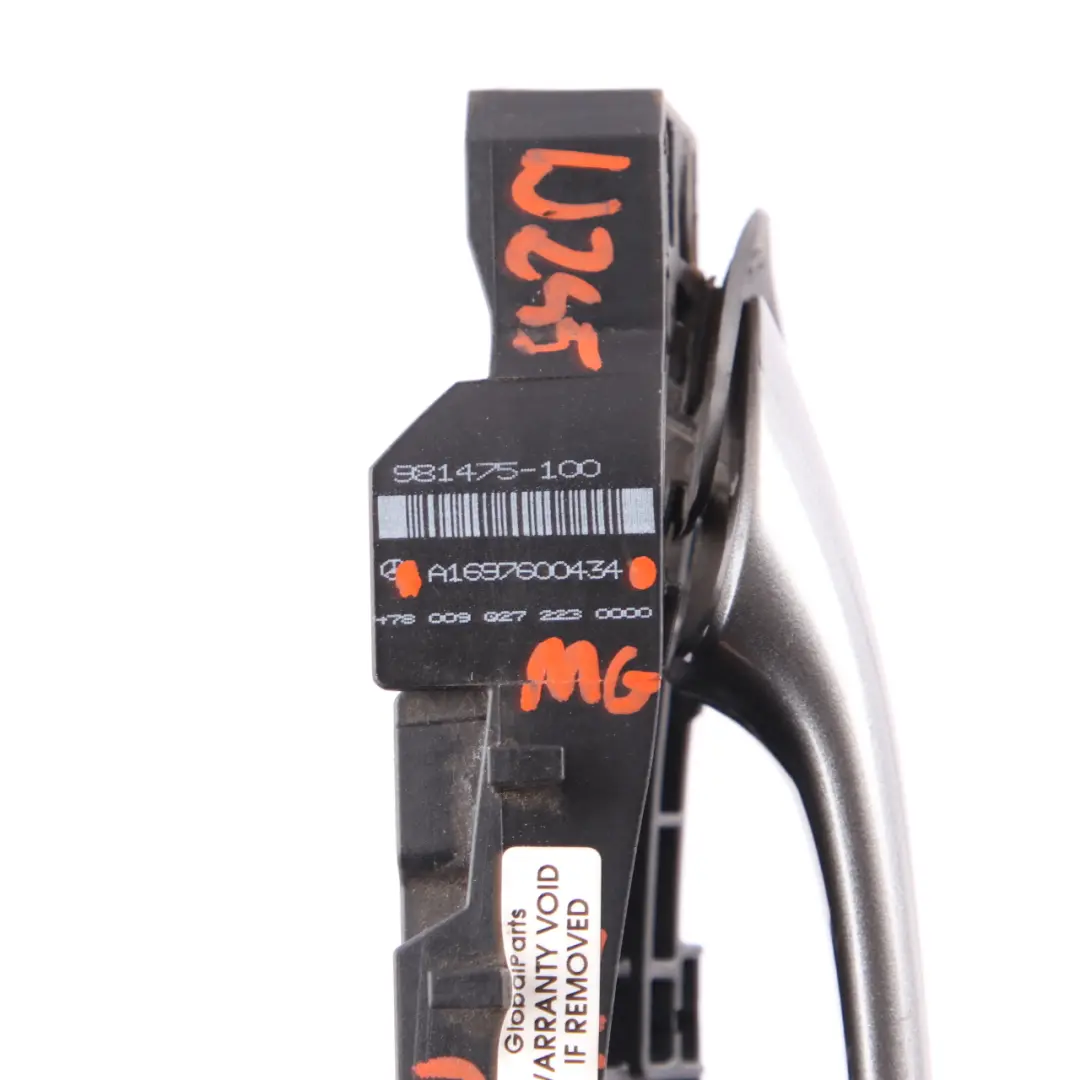 Poignée de Porte Arrière Droite Mountain Grey 787 pour Mercedes W169 à propos du numéro de pièce A1697600434 Mercedes W169 Poignée de Porte Arrière Droite Mountain Grey 787 - SKU A1697600434-MG - Numéro de pièce A1697600434