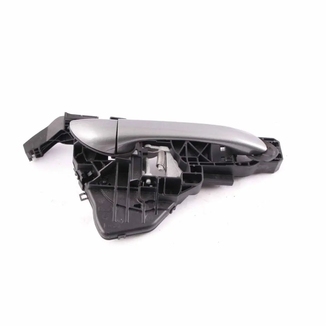 Maniglia porta posteriore destra Mountain Grey 787 per Mercedes W169 con numero di parte A1697600434 Mercedes W169 Maniglia porta posteriore destra Mountain Grey 787 - SKU A1697600434-MG - Numero di parte A1697600434