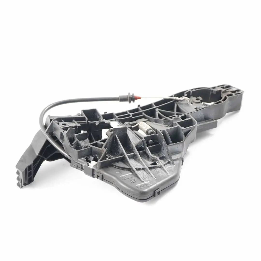 Mocowanie Klamki Drzwi Prawy Tył do Mercedes W245 o numerze A1697600434 Mercedes W245 Mocowanie Klamki Drzwi Prawy Tył - SKU A1697600434 - Numer Części A1697600434