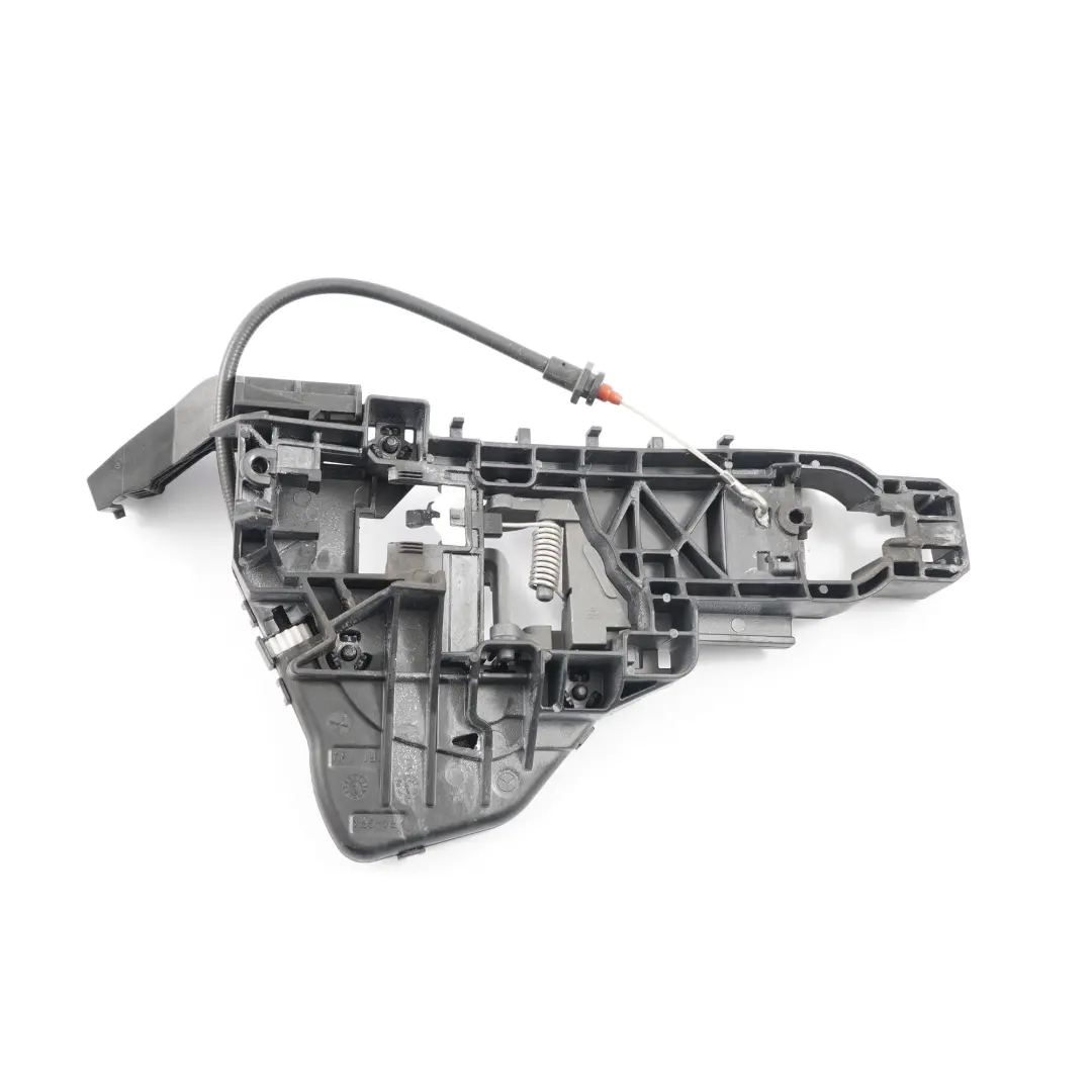 Mocowanie Klamki Drzwi Prawy Tył do Mercedes W245 o numerze A1697600434 Mercedes W245 Mocowanie Klamki Drzwi Prawy Tył - SKU A1697600434 - Numer Części A1697600434