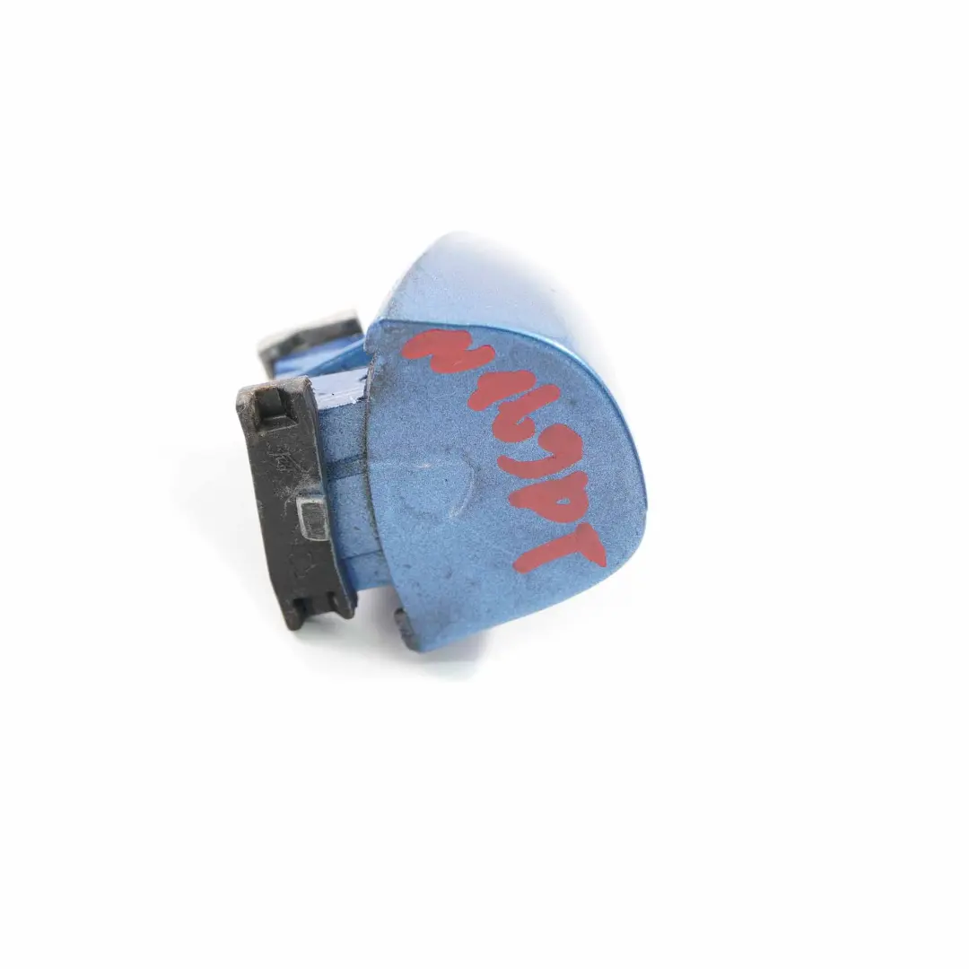 Maniglia porta Mercedes W169 W245 Maniglia posteriore destra Mistral Blue - 955 per con numero di parte A1697660002 Maniglia porta Mercedes W169 W245 Maniglia posteriore destra Mistral Blue - 955 - SKU A1697660002-MBL - Numero di parte A1697660002