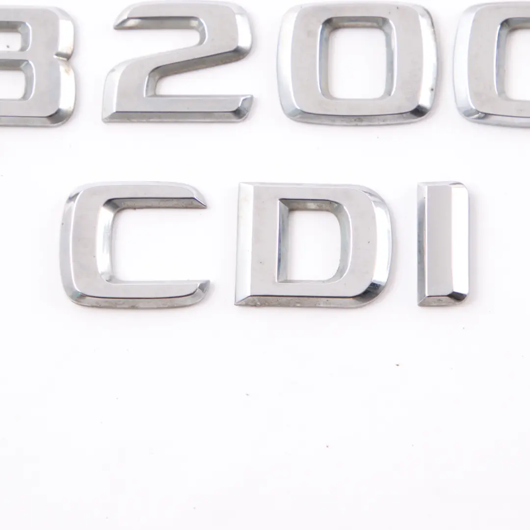 Lettrage Emblème B200 CDI Coffre arrière hayon collé pour Mercedes W245 à propos du numéro de pièce A1698171315 Mercedes W245 Lettrage Emblème B200 CDI Coffre arrière hayon collé - SKU A1698171315-1 - Numéro de pièce A1698171315
