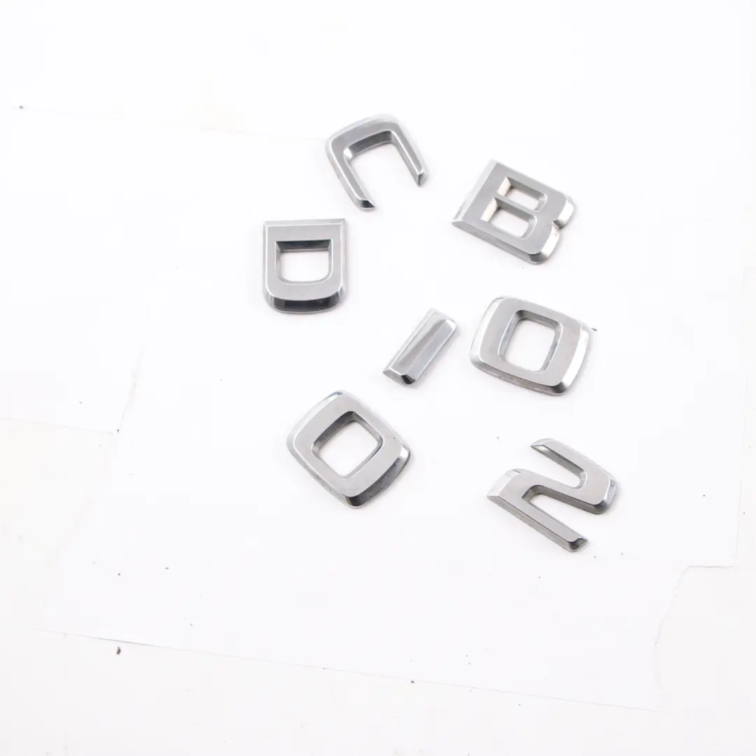 Lettering Emblema B200 CDI Stivale posteriore Baule Aderito per Mercedes W245 con numero di parte A1698171315 Mercedes W245 Lettering Emblema B200 CDI Stivale posteriore Baule Aderito - SKU A1698171315-1 - Numero di parte A1698171315