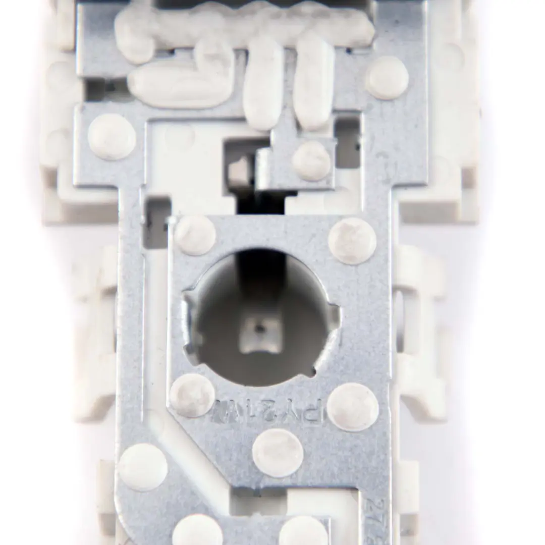 Mercedes-Benz B W245 Side Panel Light Lamp Bulb Holder Socket Rear Left N/S to with Part number A1698200377 Mercedes-Benz B W245 Side Panel Light Lamp Bulb Holder Socket Rear Left N/S - SKU A1698200377 - Part number A1698200377