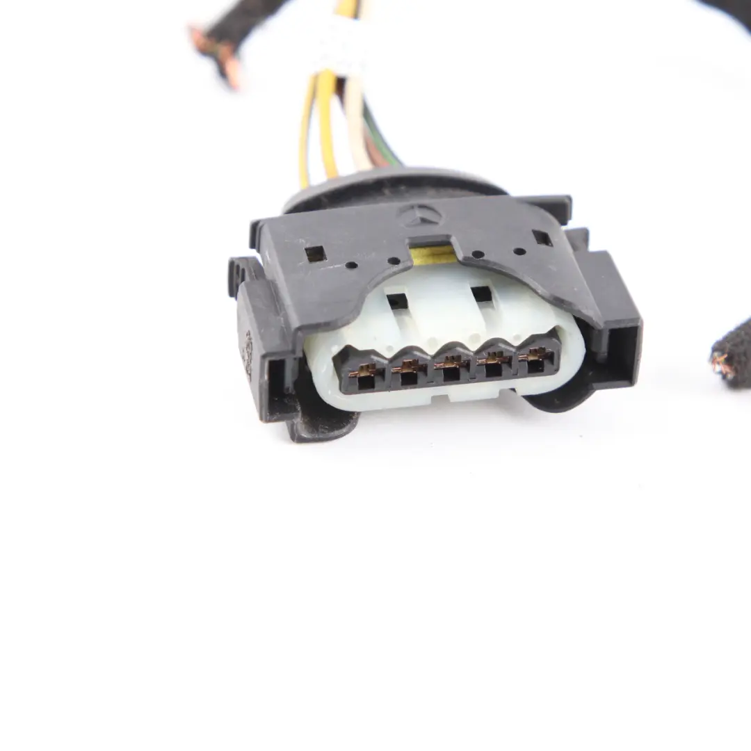 Mercedes W169 Headlamp Light Front Right O/S Plug Socket WIring A2205454628 - SKU A1698200461-2 - Part number A1698200461