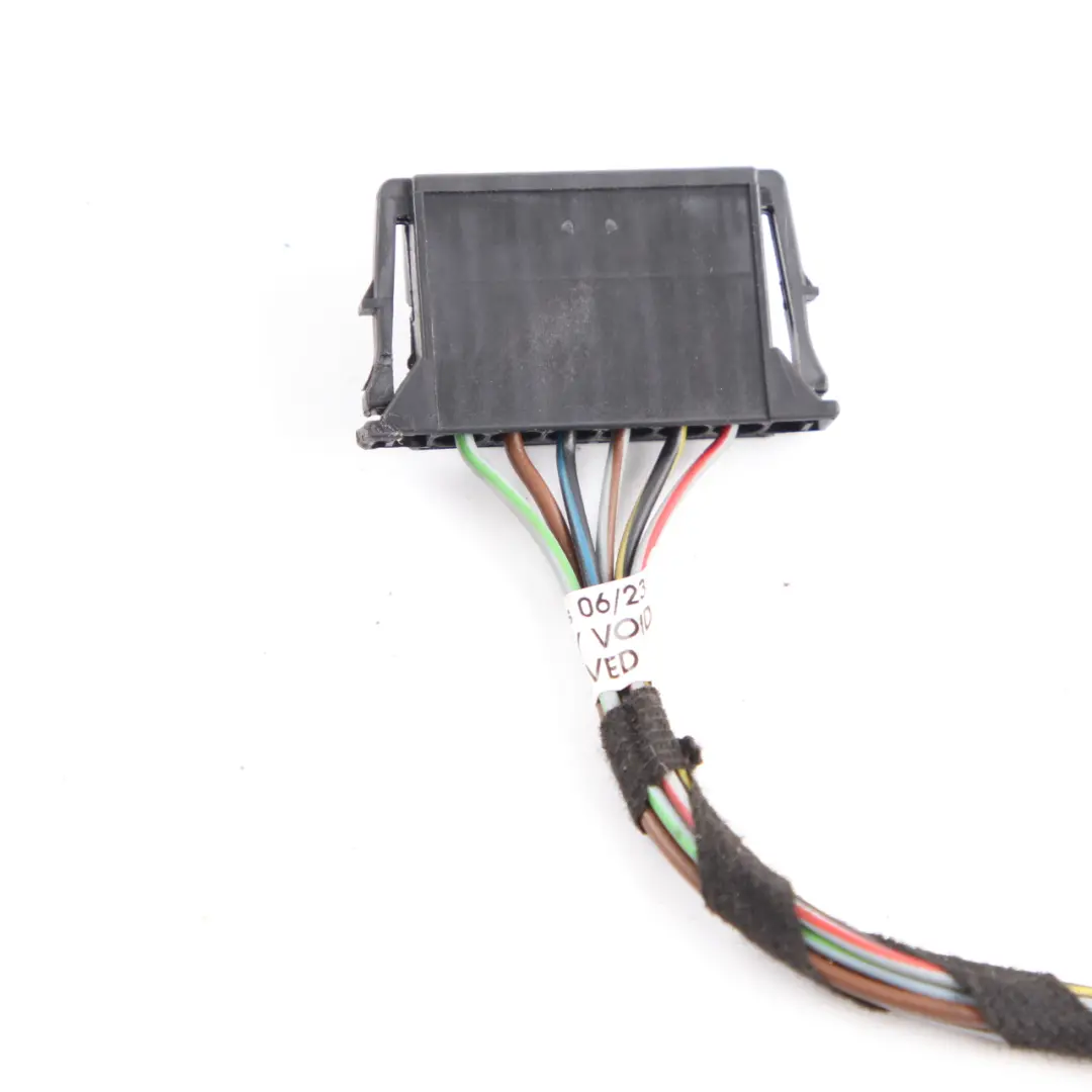 Right O/S Tail Light Lamp Plug Socket Wiring A0375453528 to Mercedes W169 Rear with Part number A1698200464 Mercedes W169 Rear Right O/S Tail Light Lamp Plug Socket Wiring A0375453528 - SKU A1698200464-2 - Part number A1698200464