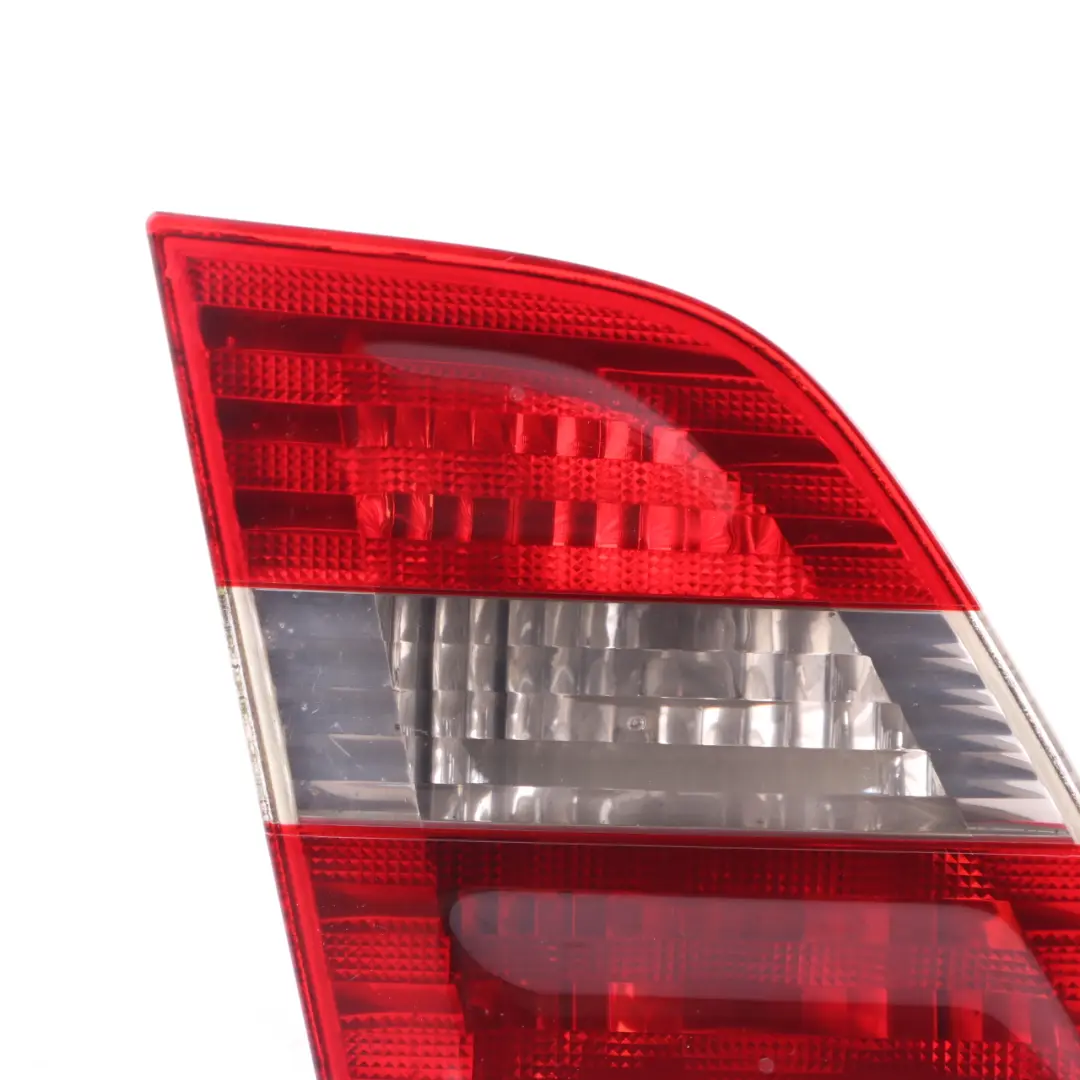 Feu Arrière Gauche Couvercle de Coffre hayon pour Mercedes W245 à propos du numéro de pièce A1698201164 Mercedes W245 Feu Arrière Gauche Couvercle de Coffre hayon - SKU A1698201164 - Numéro de pièce A1698201164