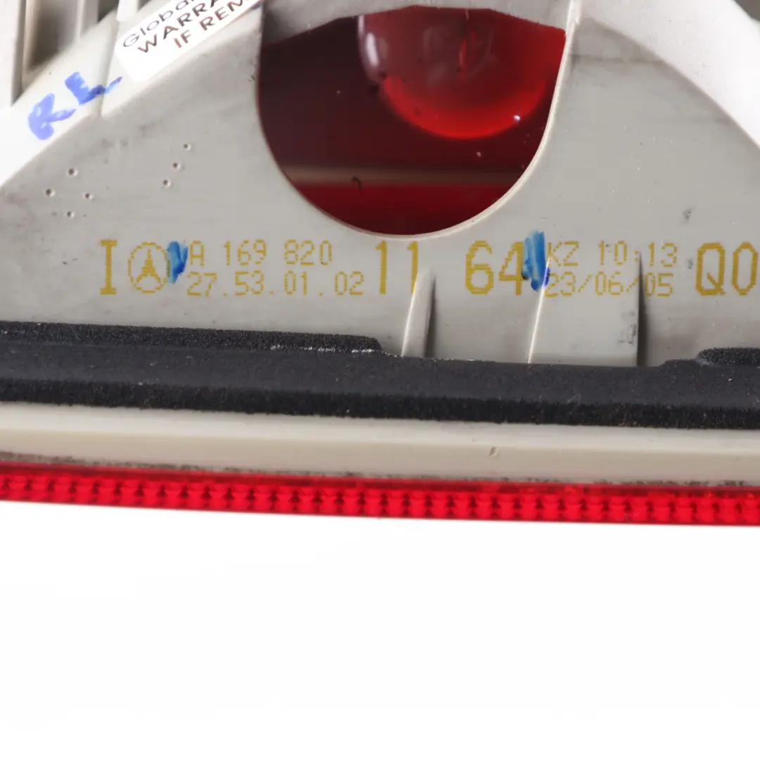 Mercedes W245 Rückleuchte links Kofferraumklappe Heckklappe Rücklicht 1698201164 - SKU A1698201164 - Teilenummer A1698201164