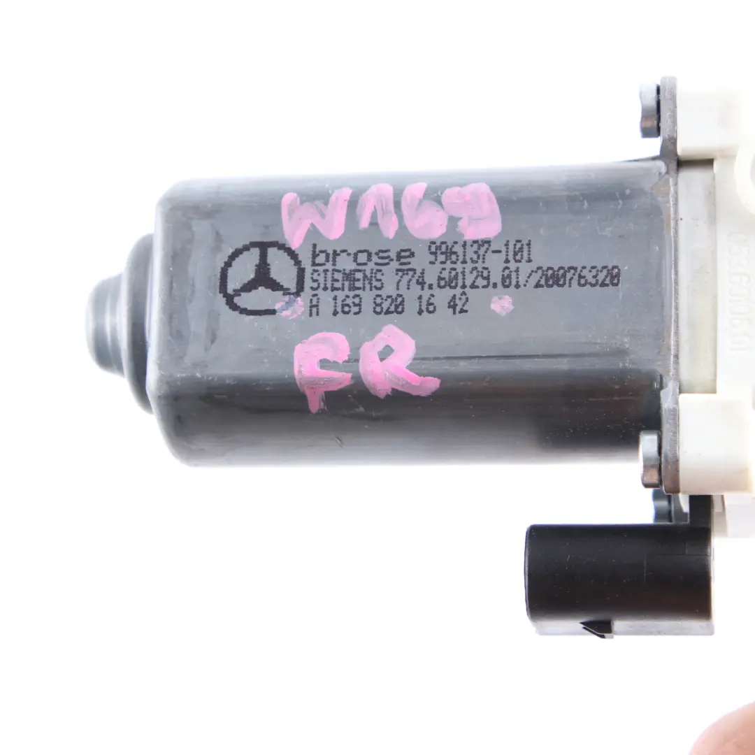  Motore sollevatore Mercedes W169 W245 Porta anteriore destra Finestrino - SKU A1698201642 - Numero di parte A1698201642