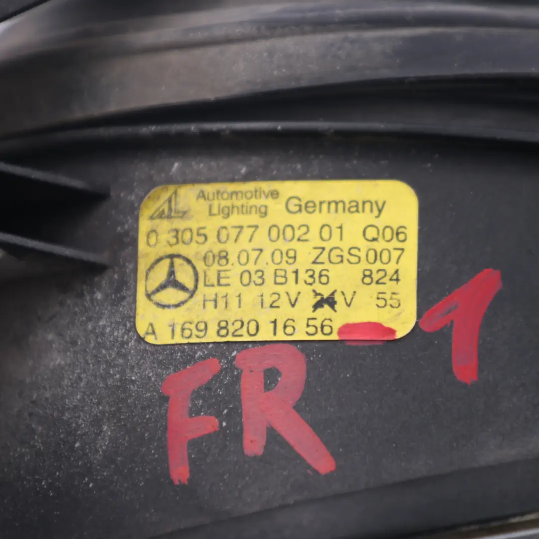 Mercedes W169 CL203 W204 Lampe anti-brouillard Pare-chocs avant Lumière droite - SKU A1698201656-1 - Numéro de pièce A1698201656