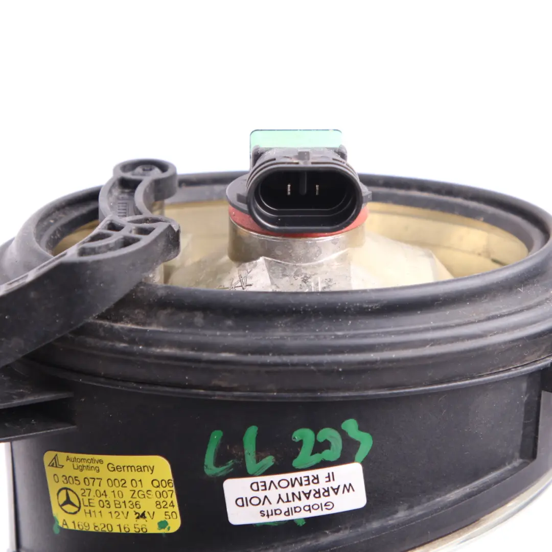 Halogen Prawy Przód do Mercedes W169 CL203 W204 W211 o numerze A1698201656 Mercedes W169 CL203 W204 W211 Halogen Prawy Przód - SKU A1698201656 - Numer Części A1698201656
