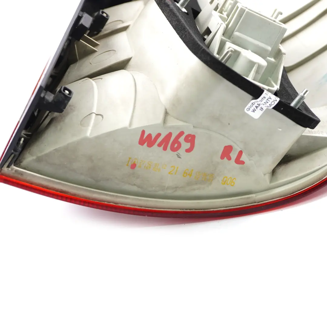 Feu arrière gauche Feu arrière Panneau latéral pour Mercedes W245 à propos du numéro de pièce A1698202164 Mercedes W245 Feu arrière gauche Feu arrière Panneau latéral - SKU A1698202164 - Numéro de pièce A1698202164