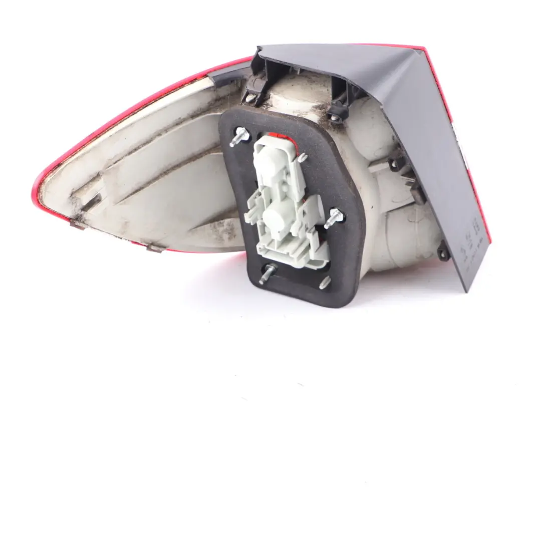 Taillight Rear Right O/S Lamp Rear Side Panel Light to Mercedes W245 with Part number A1698202264 Mercedes W245 Taillight Rear Right O/S Lamp Rear Side Panel Light - SKU A1698202264 - Part number A1698202264