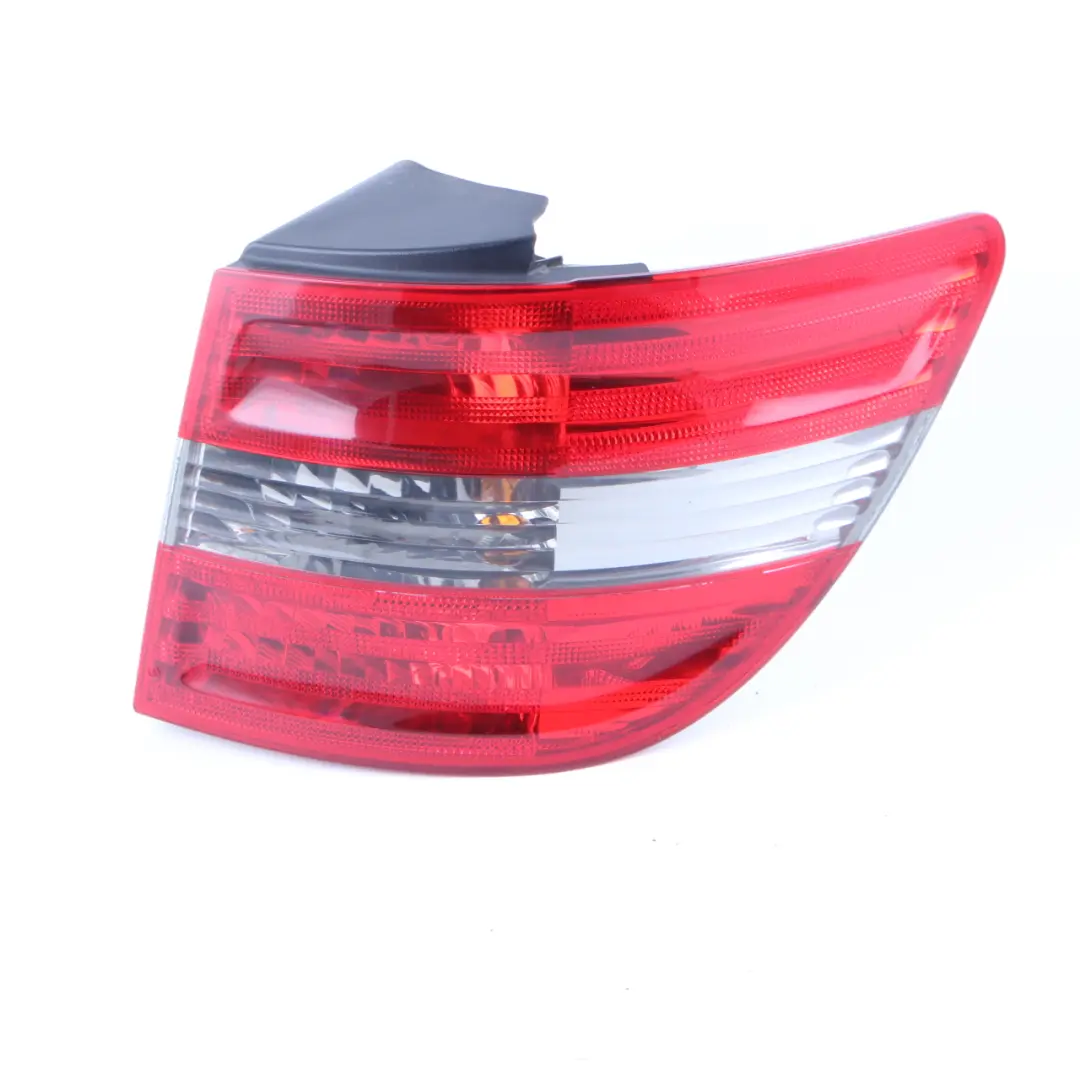 Luz Trasera Puerta Trasera Trasera Derecha para Mercedes W245 con número de pieza A1698202664 Mercedes W245 Luz Trasera Puerta Trasera Trasera Derecha - SKU A1698202664-1 - Número de pieza A1698202664