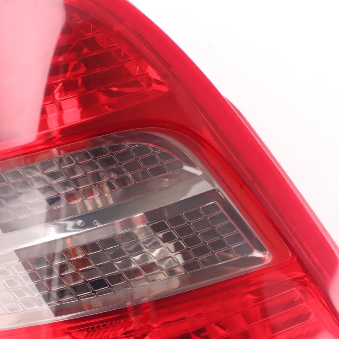 Luz Trasera Izquierda Panel Lateral para Mercedes W169 con número de pieza A1698202964 Mercedes W169 Luz Trasera Izquierda Panel Lateral - SKU A1698202964-1 - Número de pieza A1698202964