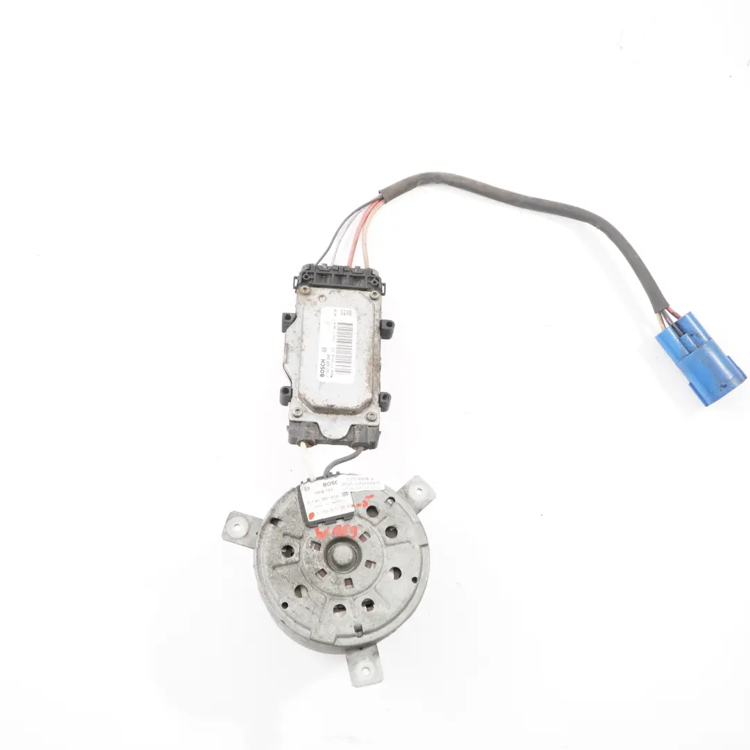 Moteur du ventilateur de radiateur pour Mercedes W169 W245 à propos du numéro de pièce A1698203542 Mercedes W169 W245 Moteur du ventilateur de radiateur - SKU A1698203542-5 - Numéro de pièce A1698203542