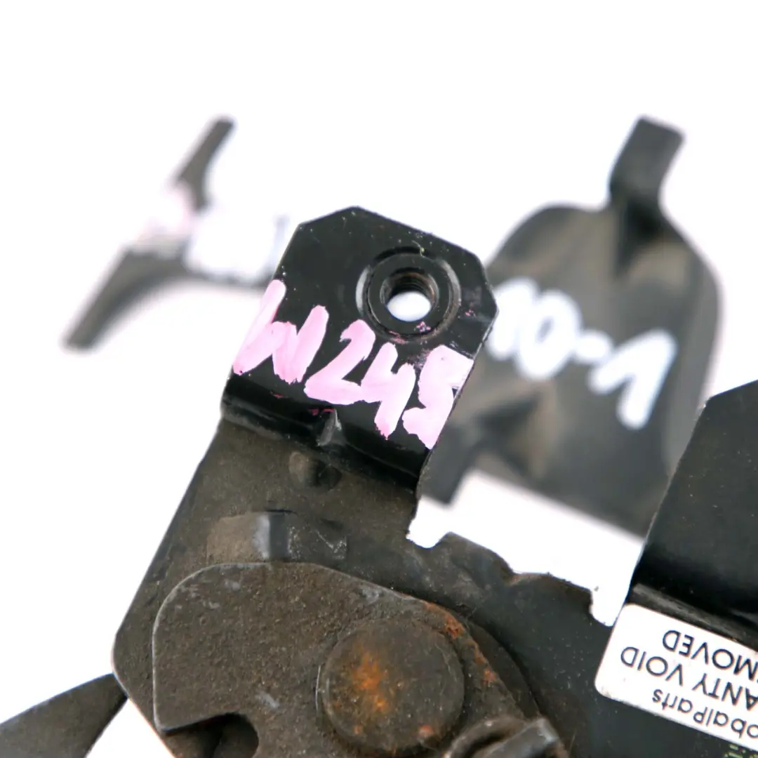 Maniglia blocco cofano anteriore A1698205810 per Mercedes W169 W245 con numero di parte A1698800460 Mercedes W169 W245 Maniglia blocco cofano anteriore A1698205810 - SKU A1698205810-1 - Numero di parte A1698800460