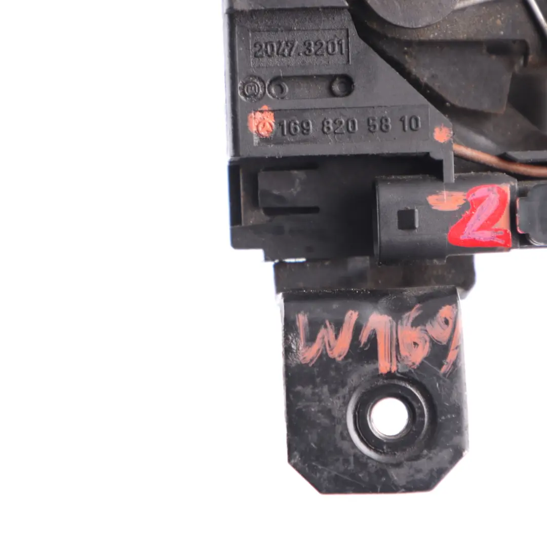 Motorhaubenverriegelungsmechanismus vorne Griff A1698205810 für Mercedes W169 W245 mit Teilenummer A1698800460 Mercedes W169 W245 Motorhaubenverriegelungsmechanismus vorne Griff A1698205810 - SKU A1698205810-2 - Teilenummer A1698800460