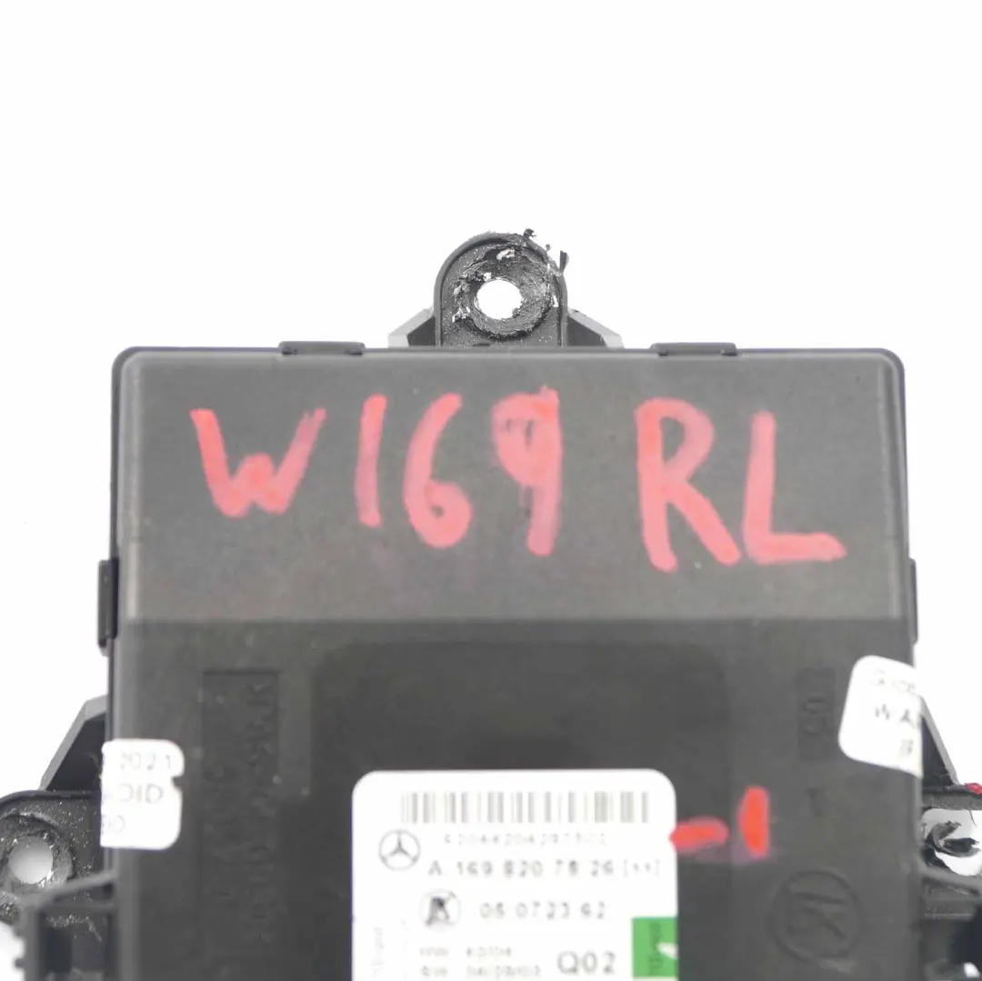 Sterownik Moduł Drzwi Lewy Tył do Mercedes W169 W245 o numerze A1698207526 Mercedes W169 W245 Sterownik Moduł Drzwi Lewy Tył - SKU A1698207526-1 - Numer Części A1698207526