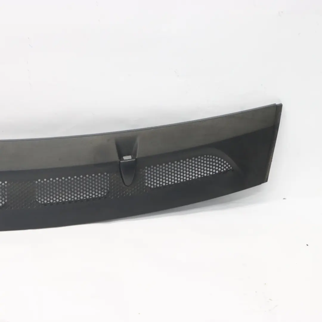 Schutzscheibe Luft Einlass Mercedes W169 W245 Front Grill für Wind mit Teilenummer A1698360018 Wind Schutzscheibe Luft Einlass Mercedes W169 W245 Front Grill - SKU A1698360018 - Teilenummer A1698360018