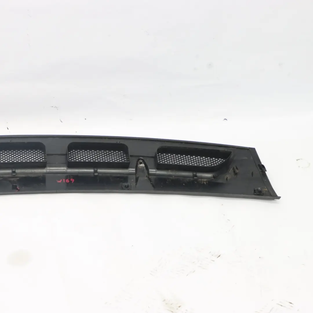 Entrée D'Air Pare-Brise Mercedes W169 W245 Grille Avant pour à propos du numéro de pièce A1698360018 Entrée D'Air Pare-Brise Mercedes W169 W245 Grille Avant - SKU A1698360018 - Numéro de pièce A1698360018