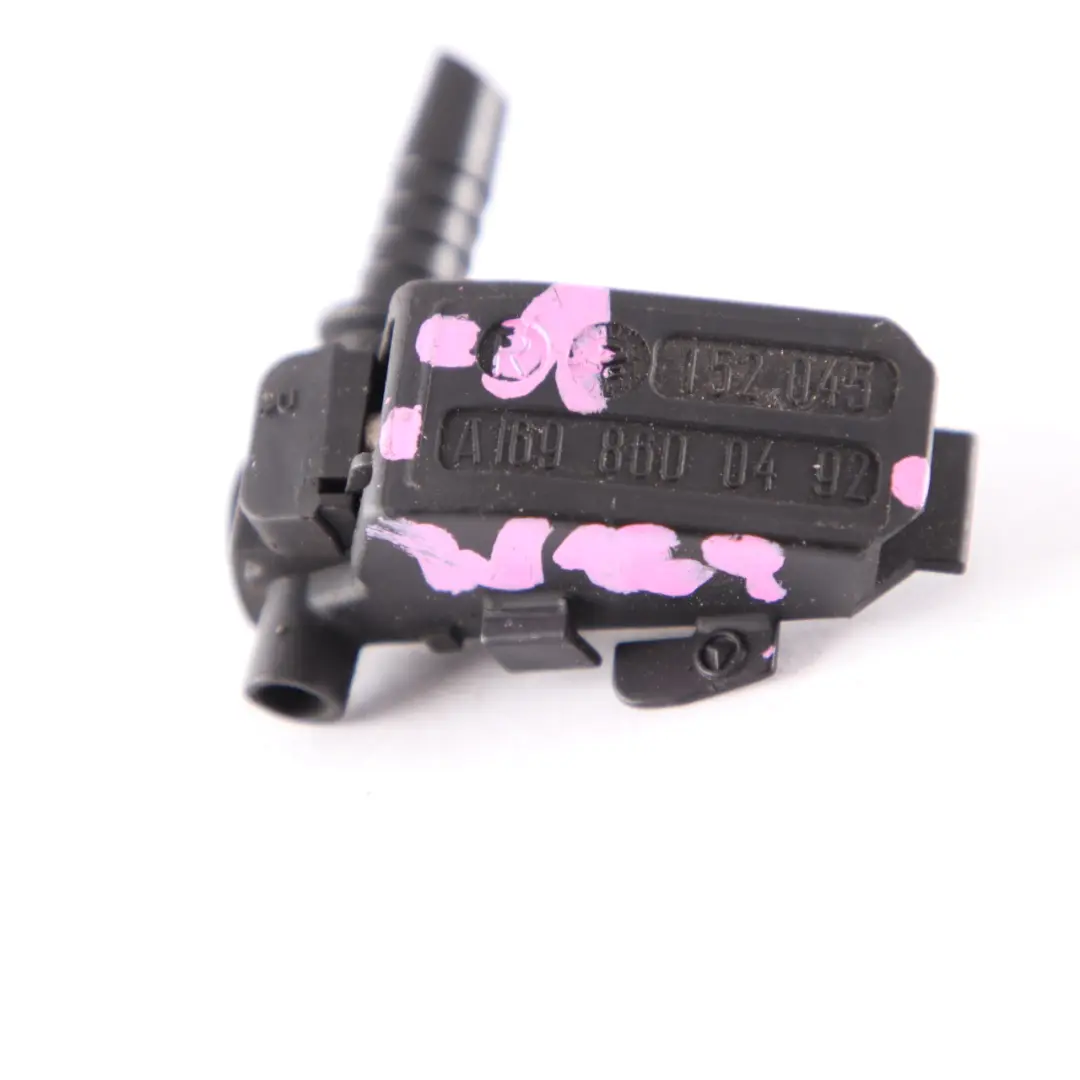 Nozzle Front Washer Jets Jet to Mercedes W169 W245 with Part number A1698600492 Mercedes W169 W245 Nozzle Front Washer Jets Jet - SKU A1698600492-1 - Part number A1698600492