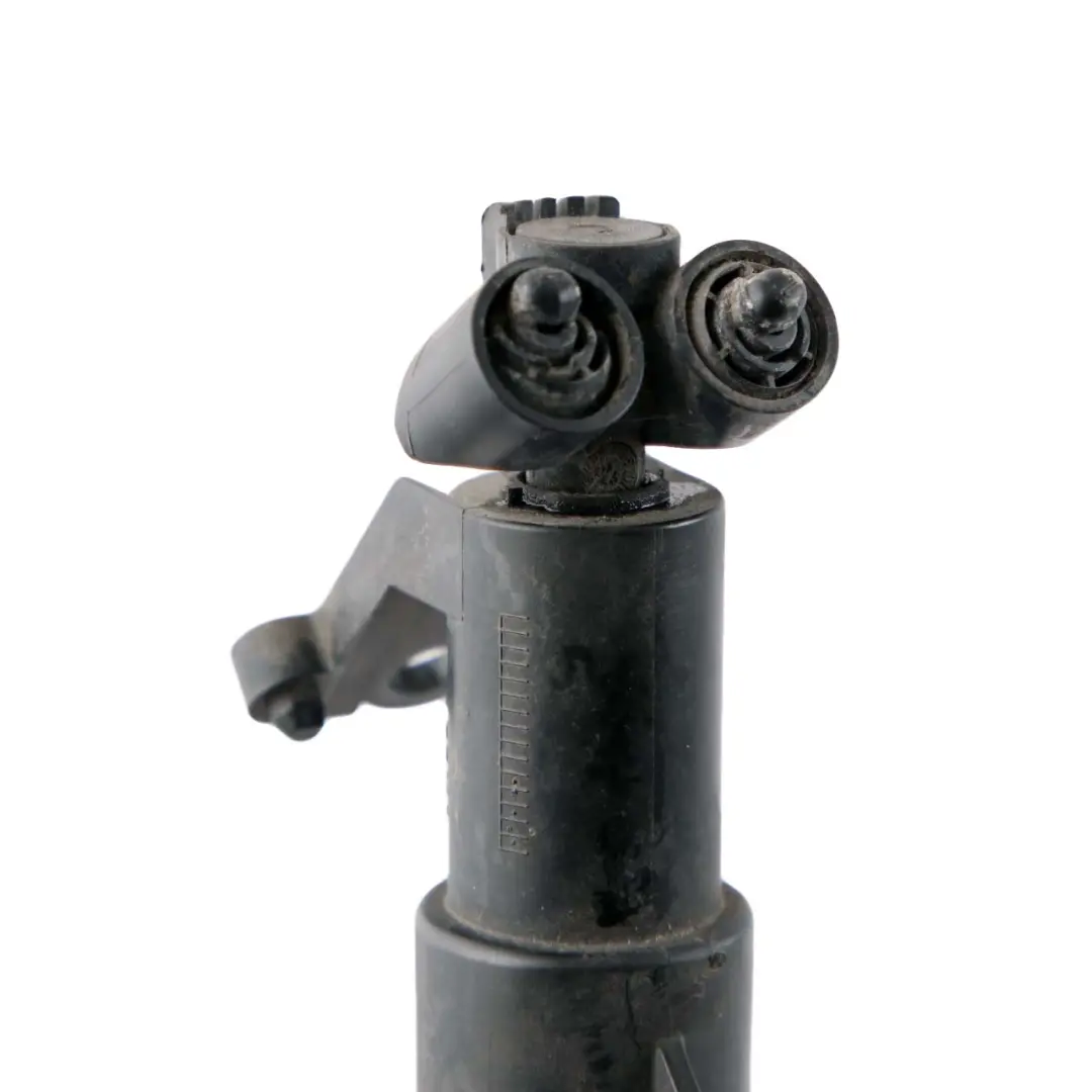 Mercedes-Benz B W245 Left N/S Headlamp Headlight Washer Nozzle Jet to with Part number A1698601147 Mercedes-Benz B W245 Left N/S Headlamp Headlight Washer Nozzle Jet - SKU A1698601147 - Part number A1698601147