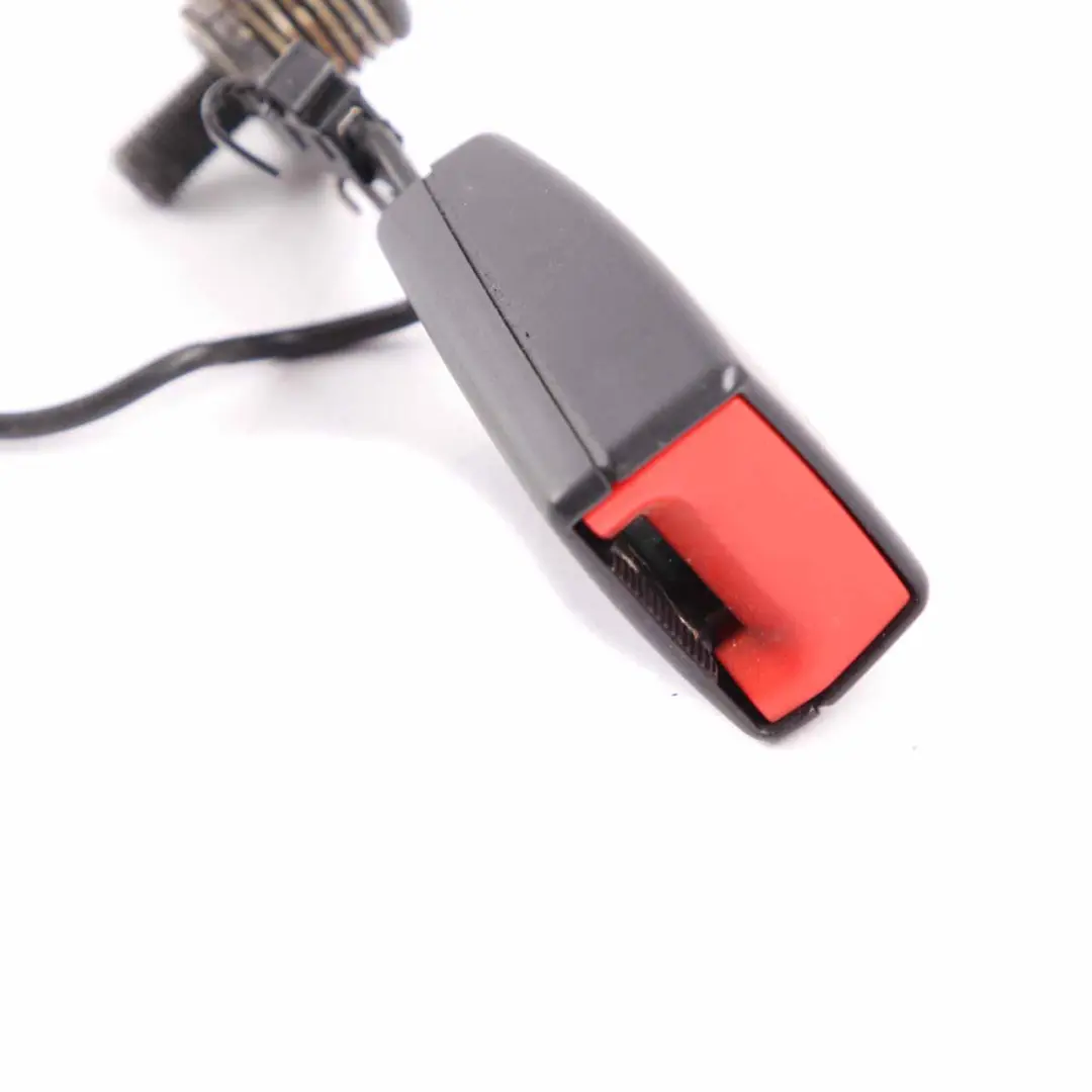 Hebilla asiento Mercedes W169 W245 Tensor Cinturón Trasero Derecho para con número de pieza A1698603469 Hebilla asiento Mercedes W169 W245 Tensor Cinturón Trasero Derecho - SKU A1698603469 - Número de pieza A1698603469