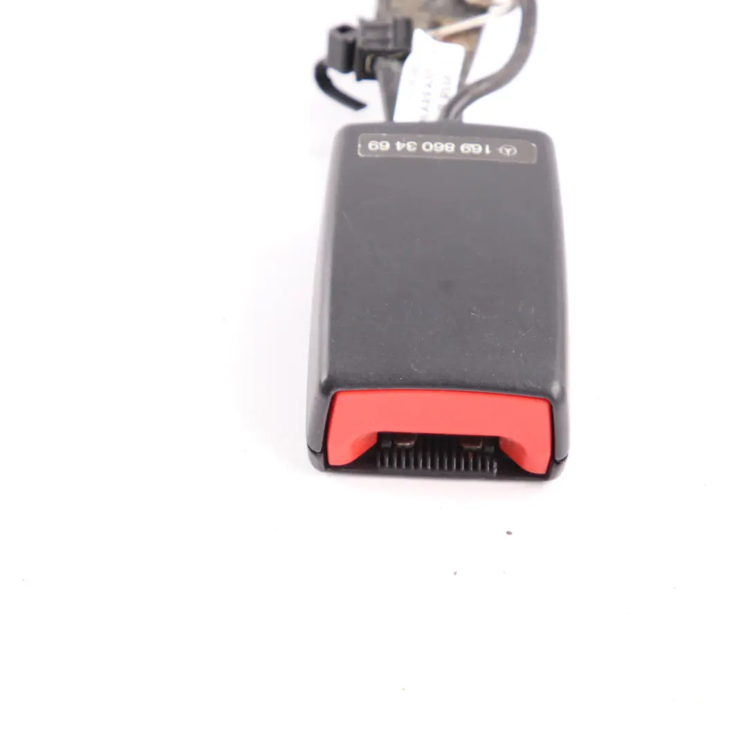 Sitzschnalle Mercedes W169 W245 Spanner unterer Gurt hinten rechts für mit Teilenummer A1698603469 Sitzschnalle Mercedes W169 W245 Spanner unterer Gurt hinten rechts - SKU A1698603469 - Teilenummer A1698603469