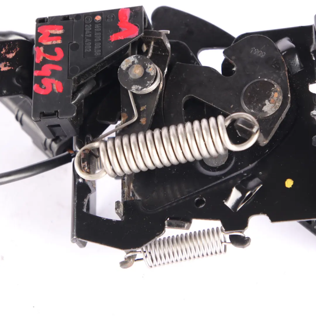 Haubenentriegelung Fronthaubengriff Schlossgriff für Mercedes W169 W245 mit Teilenummer A1698700058 Mercedes W169 W245 Haubenentriegelung Fronthaubengriff Schlossgriff - SKU A1698700058-1 - Teilenummer A1698700058