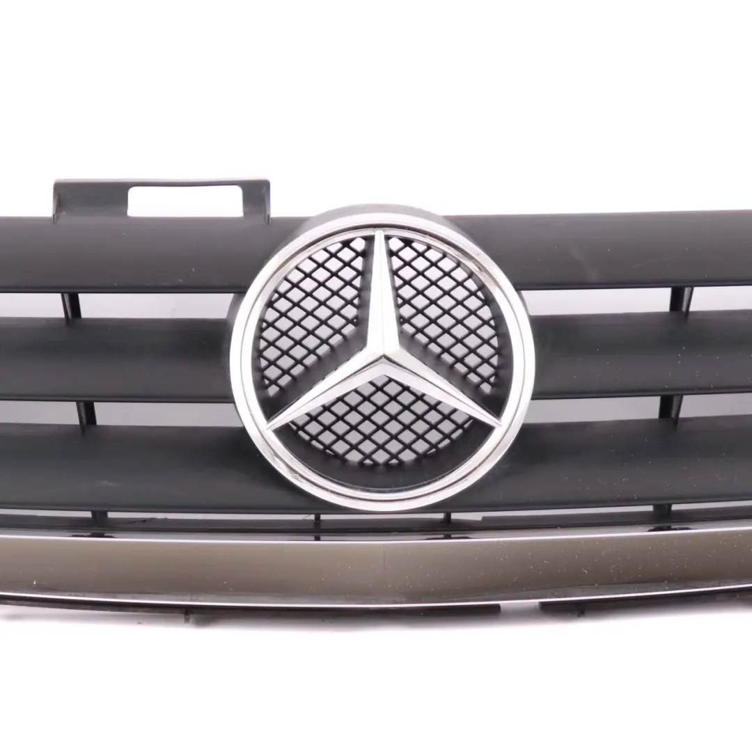 Griglia Anteriore Mercedes W169 Cofano Radiatore Privilegiato Nero Cromo per con numero di parte A1698800083 Griglia Anteriore Mercedes W169 Cofano Radiatore Privilegiato Nero Cromo - SKU A1698800083 - Numero di parte A1698800083