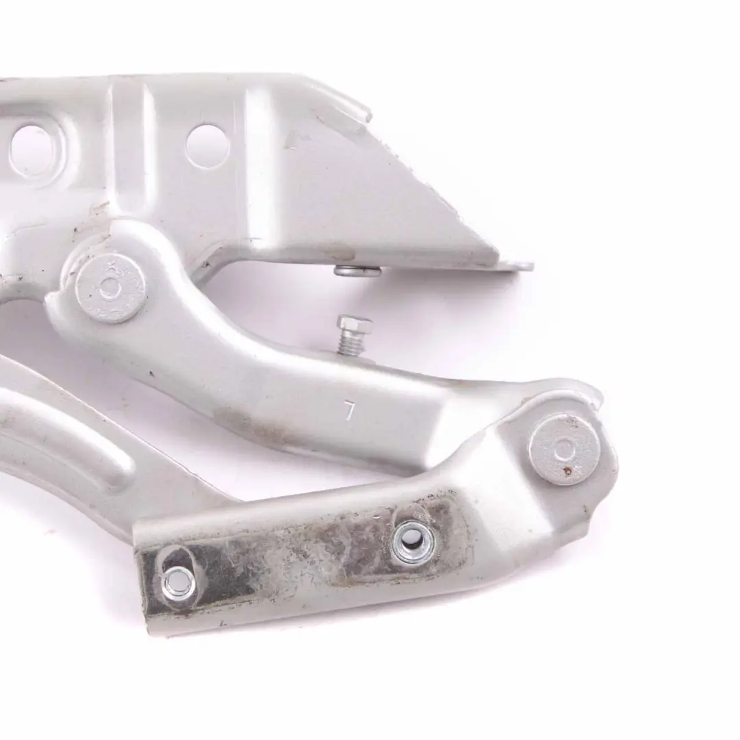 Bisagra Capó Izquierda Plata Polar Metalizado 761 para Mercedes W169 con número de pieza A1698800128 Mercedes W169 Bisagra Capó Izquierda Plata Polar Metalizado 761 - SKU A1698800128-PLS - Número de pieza A1698800128