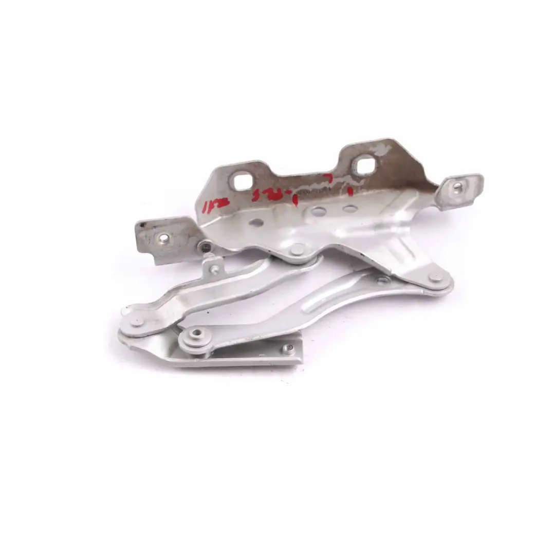 Scharnier Motorhaube links Polarsilber Metallic 761 für Mercedes W169 mit Teilenummer A1698800128 Mercedes W169 Scharnier Motorhaube links Polarsilber Metallic 761 - SKU A1698800128-PLS - Teilenummer A1698800128