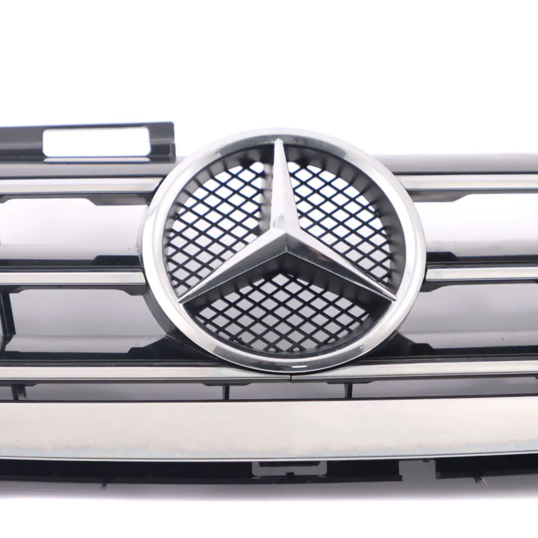 Capó Delantero Capó Radiador Rejilla Cubre Viga Mercedes W169 - SKU A1698800583 - Número de pieza A1698800583