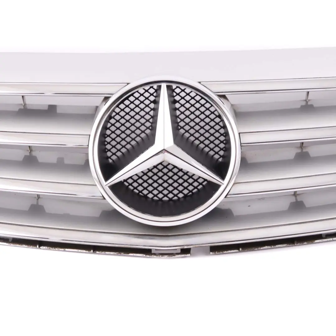Panneau Garniture Capot Avant Calandre Poutre Calandre Chromé Mercedes W245 - SKU A1698800783-1 - Numéro de pièce A1698800783