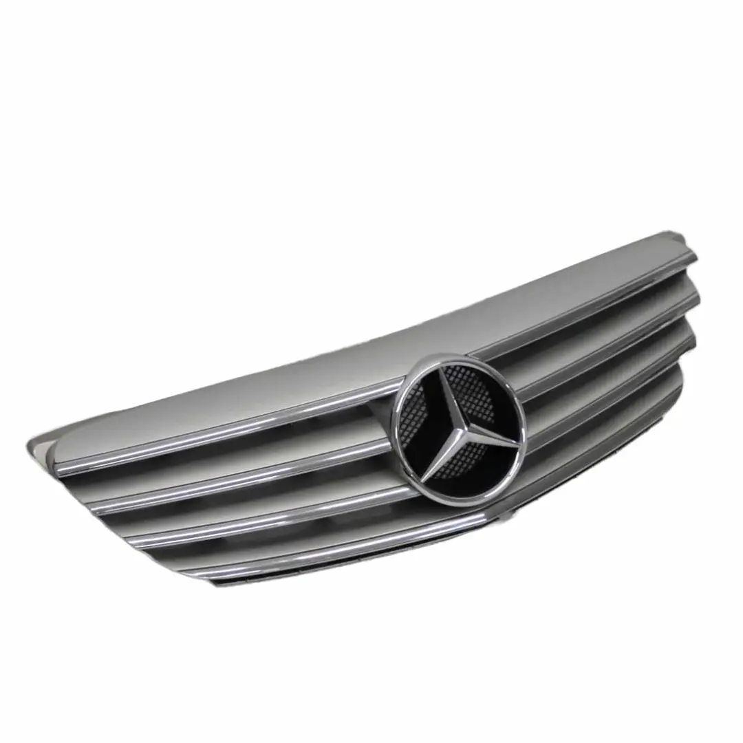 Grill Atrapa Zderzaka Przód Srebrna do Mercedes W245 o numerze A1698800783 Mercedes W245 Grill Atrapa Zderzaka Przód Srebrna - SKU A1698800783 - Numer Części A1698800783
