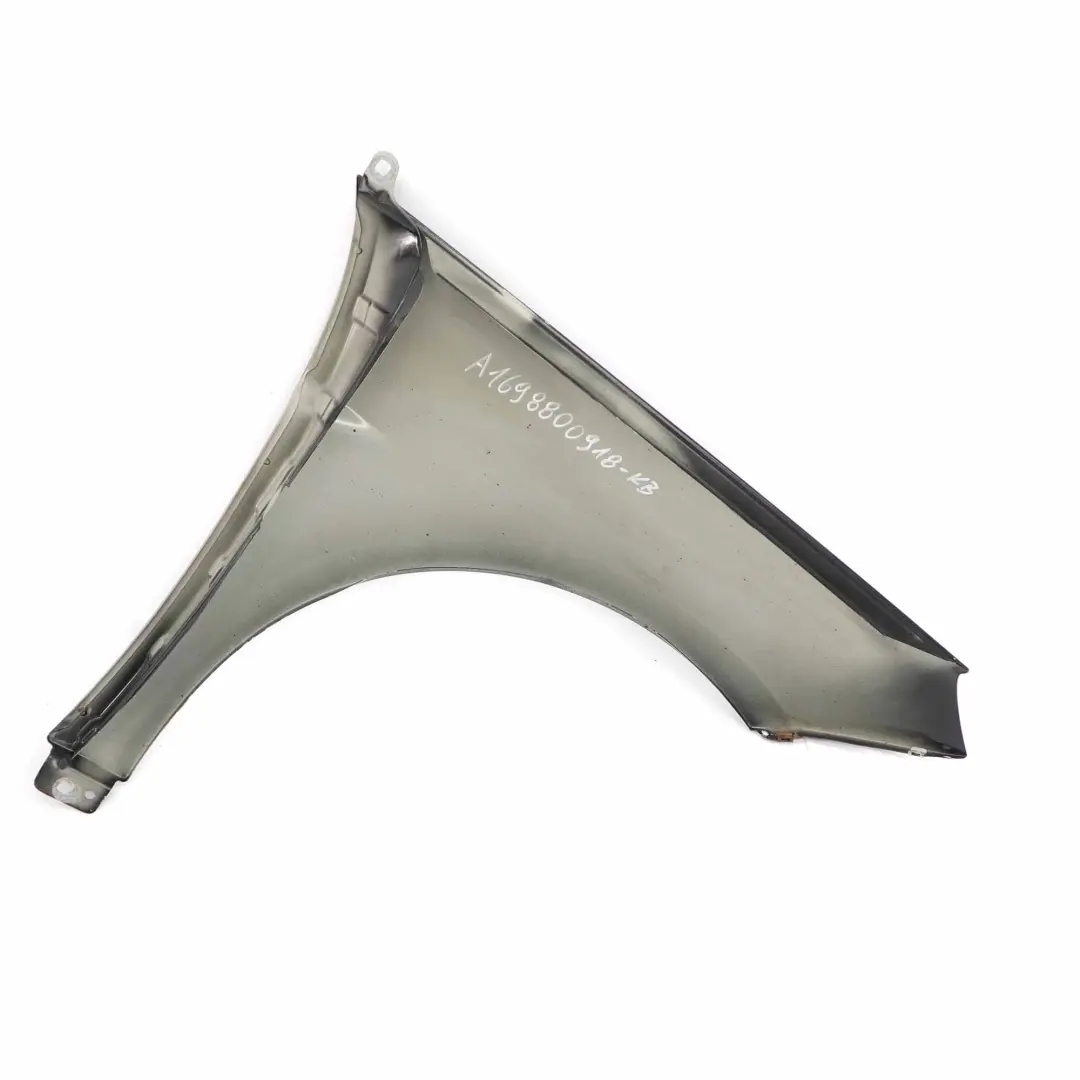 Guardabarros Lateral Izquierdo Negro Cósmico Metalizado - 191 para Mercedes W245 con número de pieza A1698800718 Mercedes W245 Guardabarros Lateral Izquierdo Negro Cósmico Metalizado - 191 - SKU A1698800918-KB1 - Número de pieza A1698800718