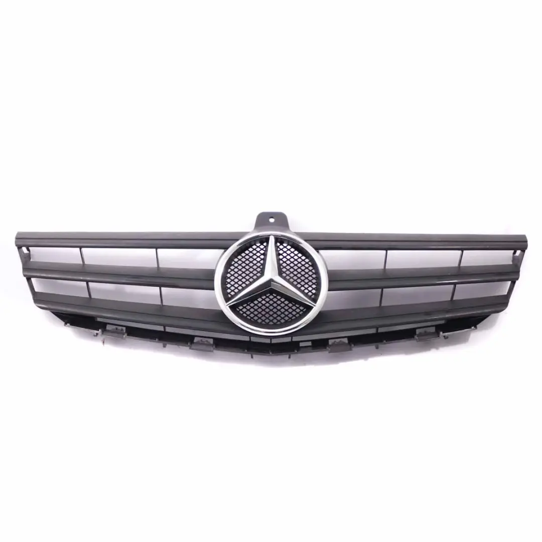 Grill Atrapa Kratka Zderzaka A1698881260 do Mercedes W169 o numerze A1698801583 Mercedes W169 Grill Atrapa Kratka Zderzaka A1698881260 - SKU A1698801583 - Numer Części A1698801583