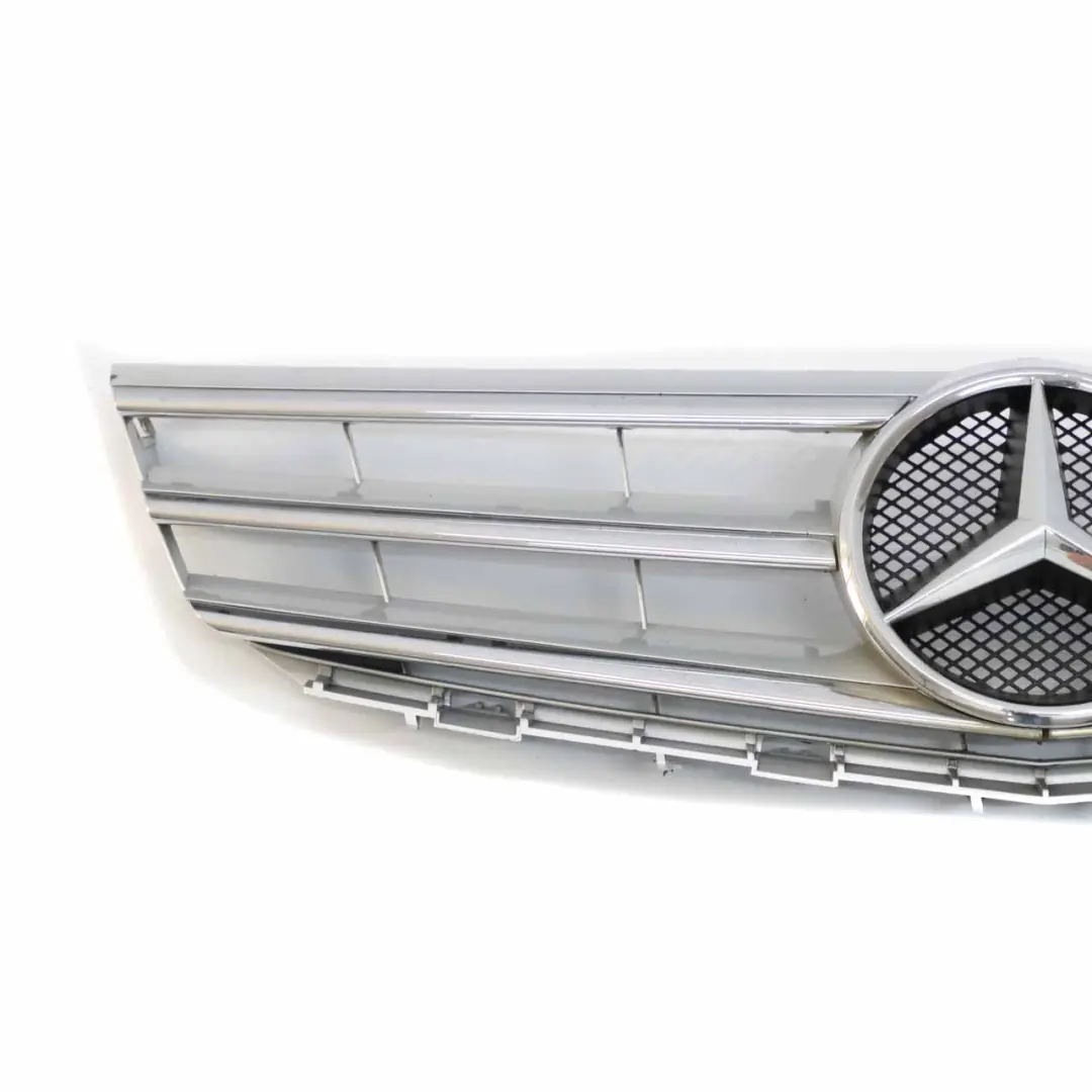 Grill Atrapa Zderzaka do Mercedes W169 o numerze A1698801683 Mercedes W169 Grill Atrapa Zderzaka - SKU A1698801683-1 - Numer Części A1698801683