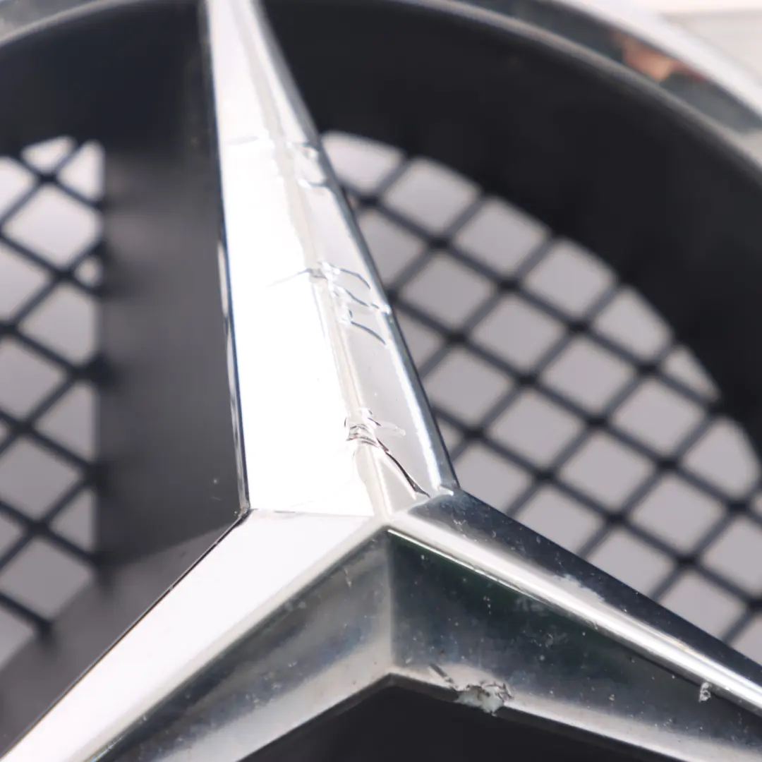 Kühlergrill Grill Träger Silber Chrom für Mercedes W245 mit Teilenummer A1698802183 Mercedes W245 Kühlergrill Grill Träger Silber Chrom - SKU A1698802183-1 - Teilenummer A1698802183