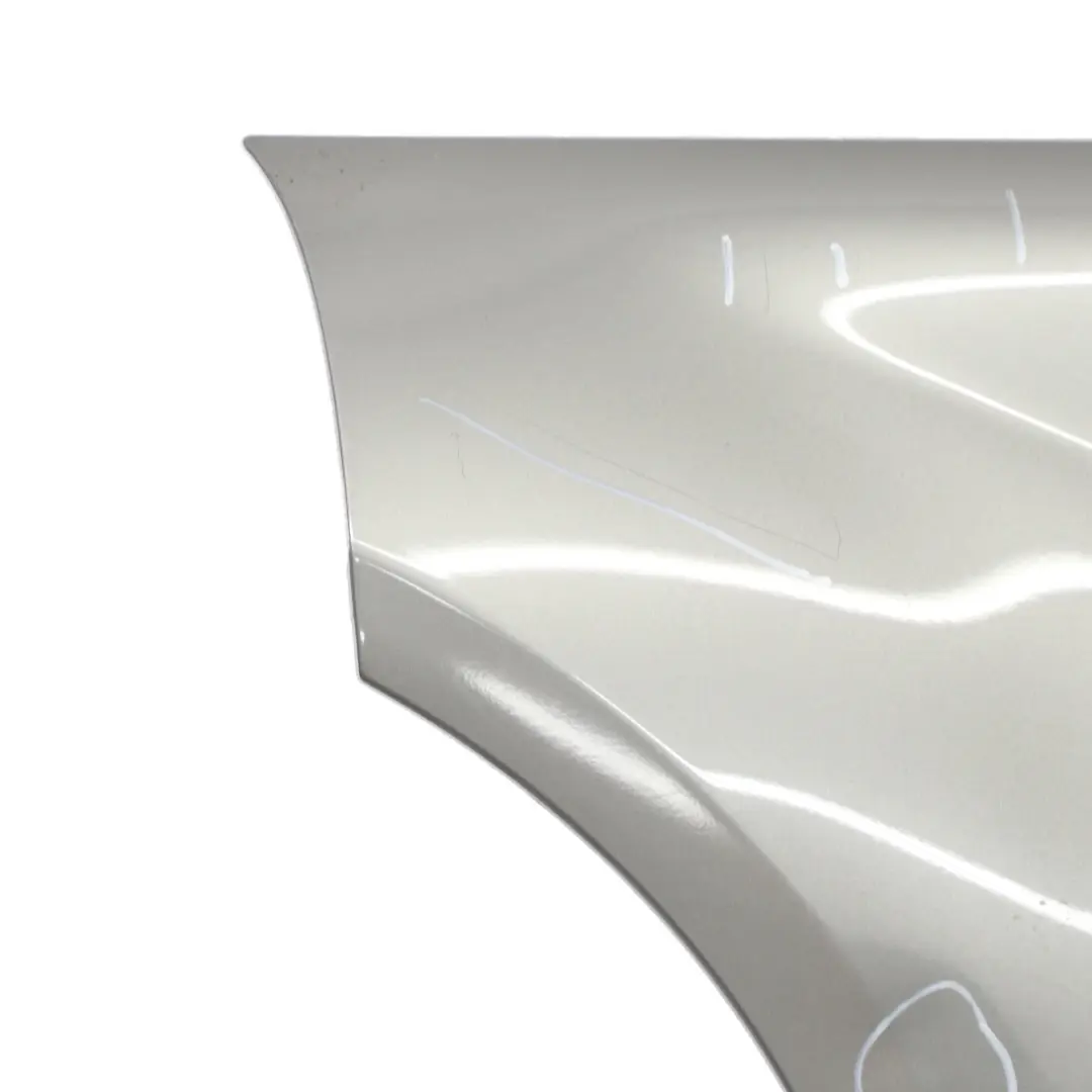 Panneau latéral avant gauche Aile Gris Comète Métallisé - 748 pour Mercedes W169 à propos du numéro de pièce A1698810101 Mercedes W169 Panneau latéral avant gauche Aile Gris Comète Métallisé - 748 - SKU A1698810101-KMG - Numéro de pièce A1698810101