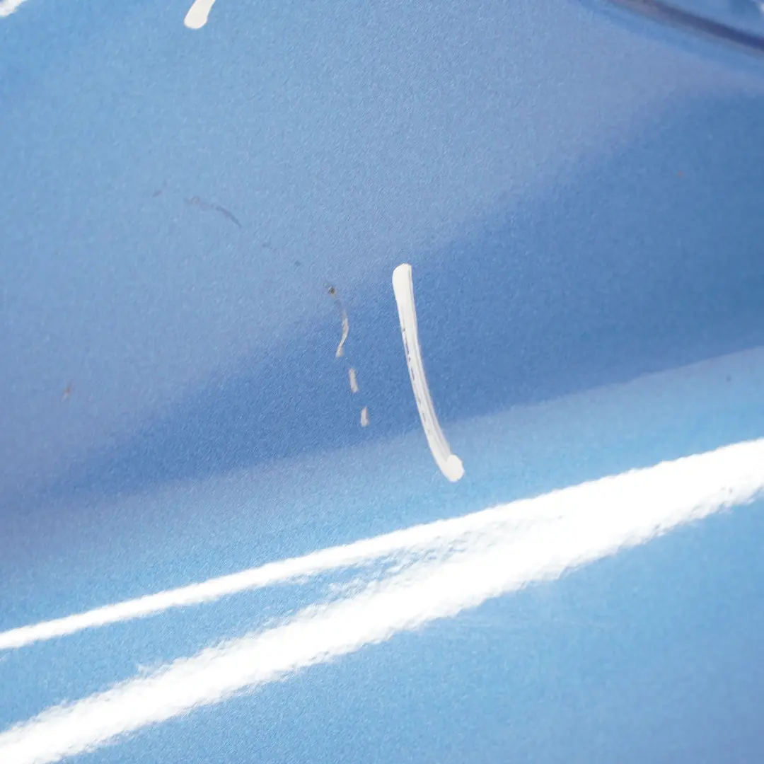 Seitenwand vorne links Kotflügel Abdeckung Mistral Blau - 955 für Mercedes W169 mit Teilenummer A1698810101 Mercedes W169 Seitenwand vorne links Kotflügel Abdeckung Mistral Blau - 955 - SKU A1698810101-MBL - Teilenummer A1698810101