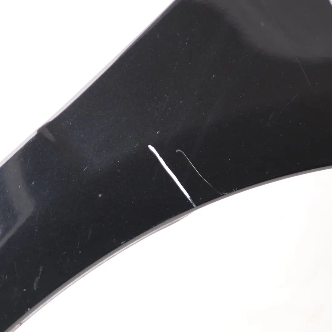 Seitenkotflügel Abdeckung vorne rechts Kosmos Schwarz - 191 für Mercedes W169 mit Teilenummer A1698810201 Mercedes W169 Seitenkotflügel Abdeckung vorne rechts Kosmos Schwarz - 191 - SKU A1698810201-KB - Teilenummer A1698810201