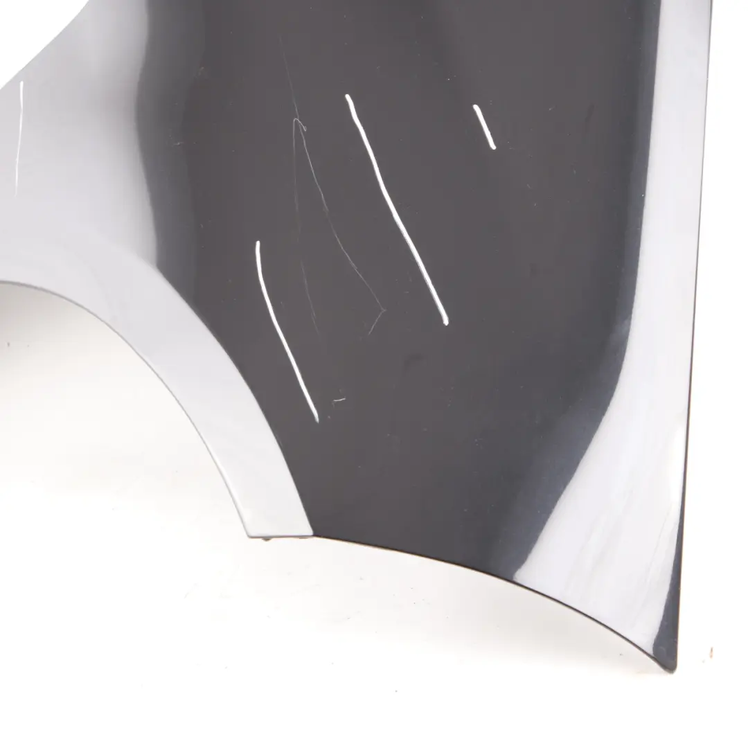 Pannello laterale anteriore destro parafango Kosmos Black 191 per Mercedes W169 con numero di parte A1698810201 Mercedes W169 Pannello laterale anteriore destro parafango Kosmos Black 191 - SKU A1698810201-KB - Numero di parte A1698810201