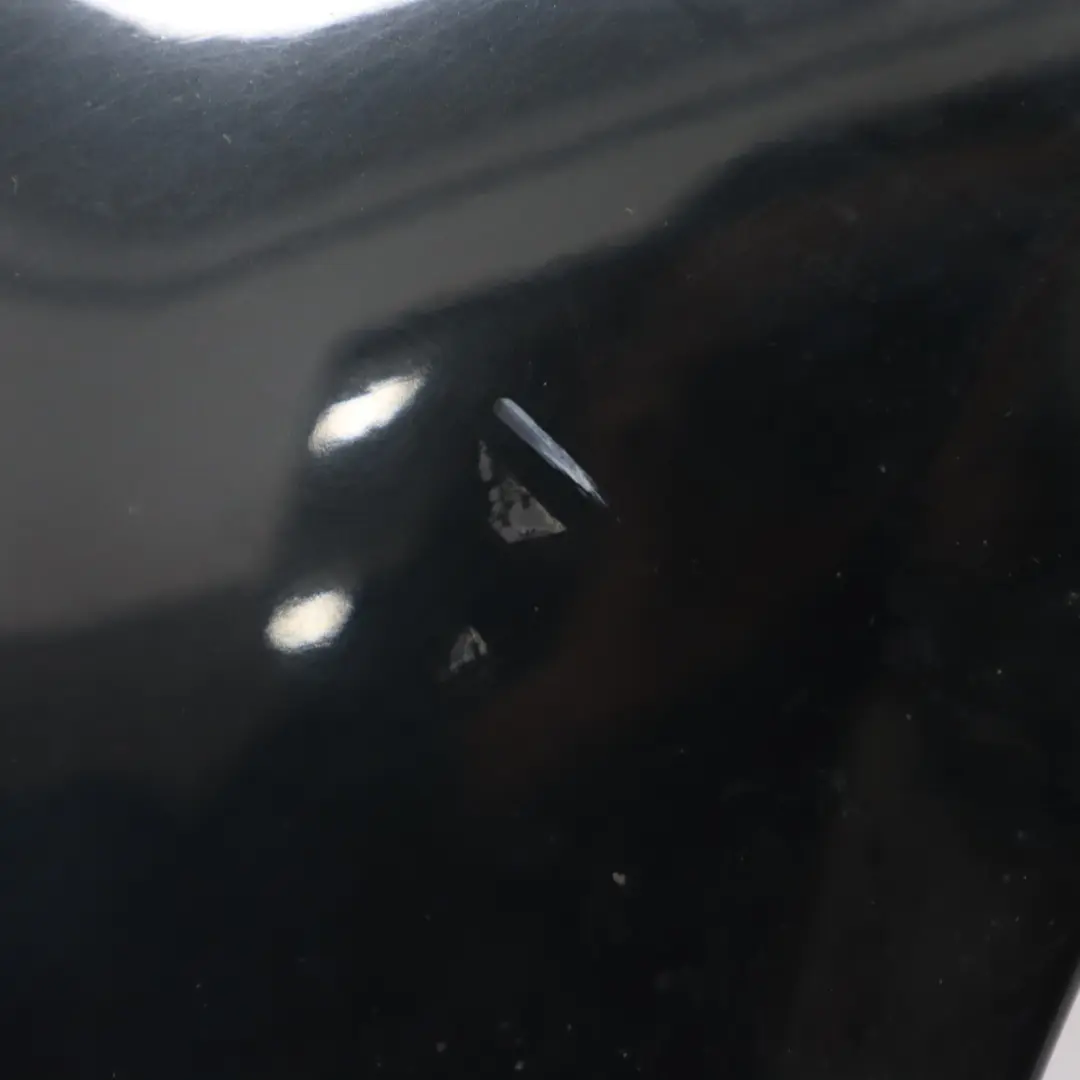 Panel lateral derecho delantero Guardabarros Tropical Black - 160 para Mercedes W169 con número de pieza A1698810201 Mercedes W169 Panel lateral derecho delantero Guardabarros Tropical Black - 160 - SKU A1698810201-TBL1 - Número de pieza A1698810201