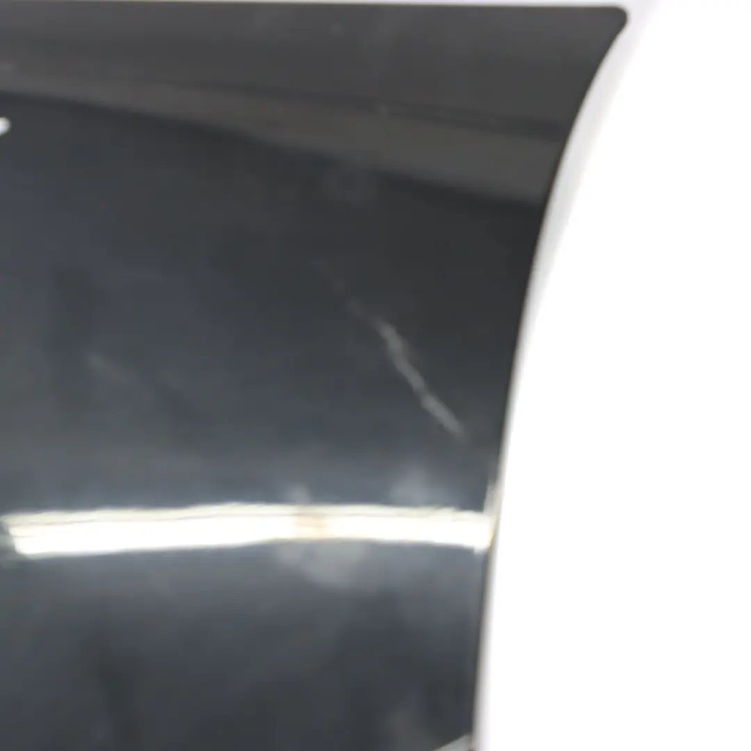 Pannello laterale anteriore destro Copertura Tropical Black - 160 per Mercedes W169 con numero di parte A1698810201 Mercedes W169 Pannello laterale anteriore destro Copertura Tropical Black - 160 - SKU A1698810201-TBL1 - Numero di parte A1698810201