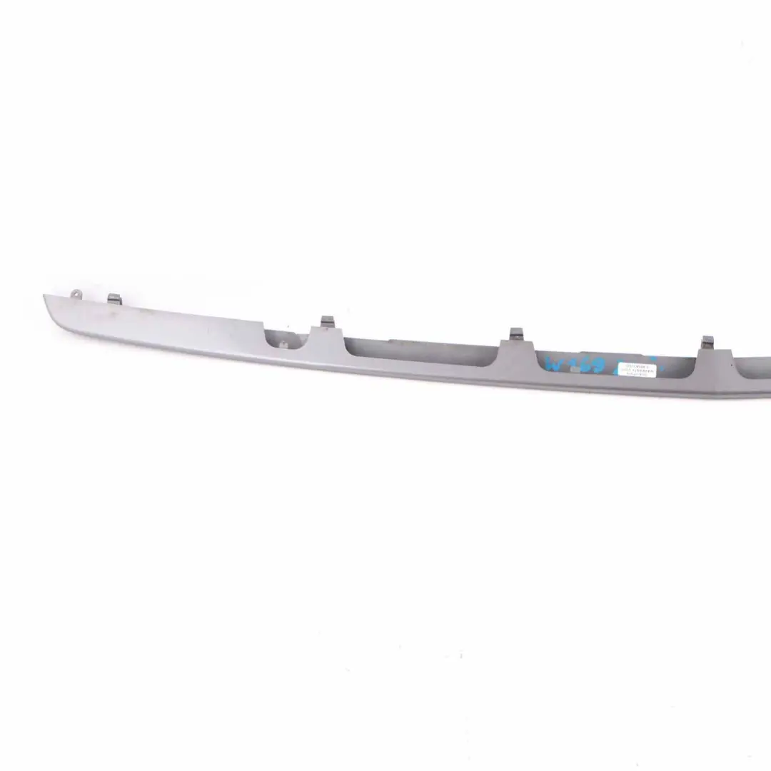 Paraurti anteriore Striscia inferiore centrale Mercedes W169 - SKU A1698850324 - Numero di parte A1698850324
